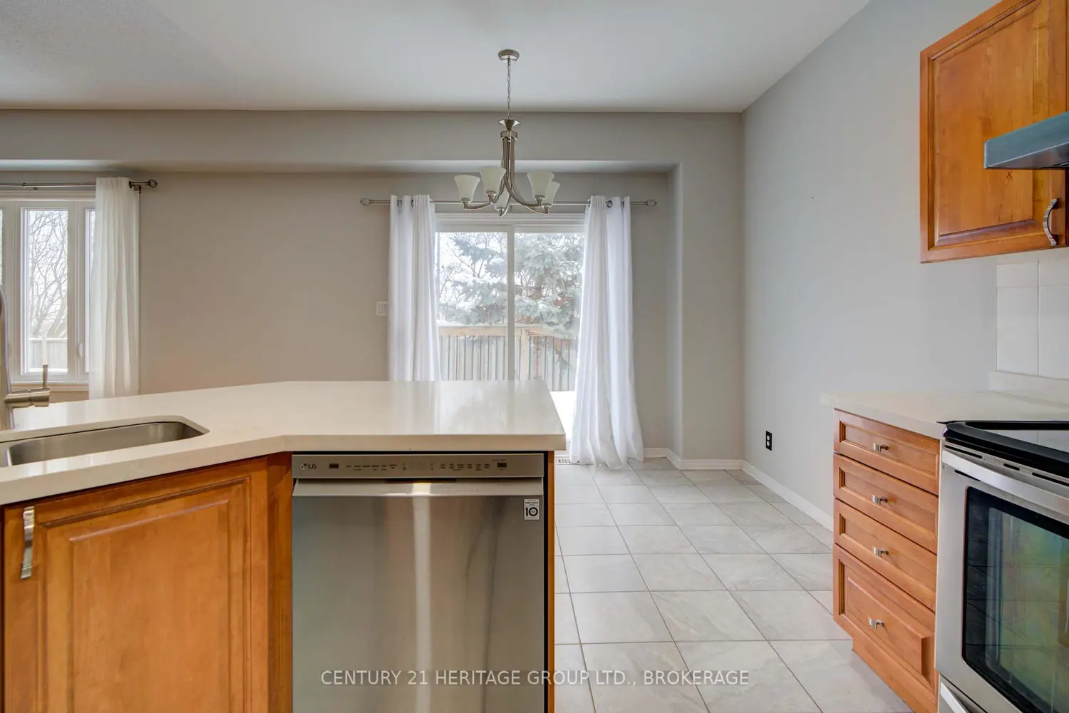 Additional image 12 of 456 Weston Crescent