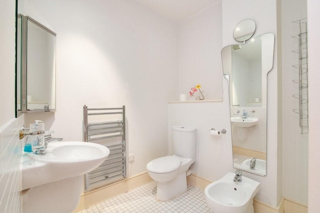 Additional image 9 of 3 Bed Flat, St. James Place, B15, N1 7GU