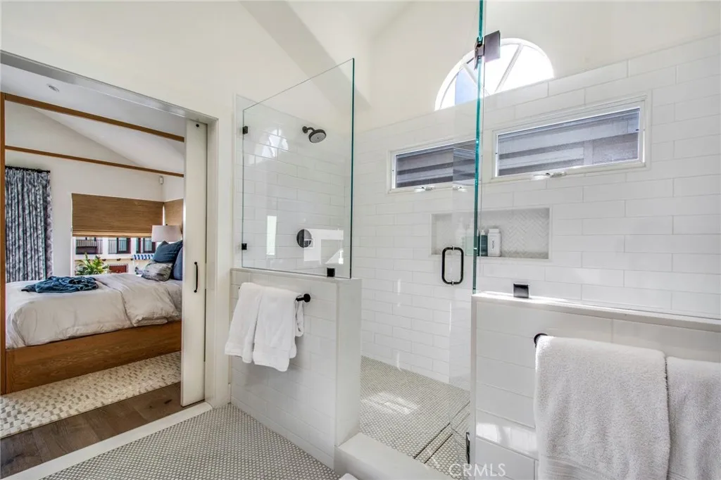 Additional image 18 of 327 Anade Ave, Newport Beach, CA 92661