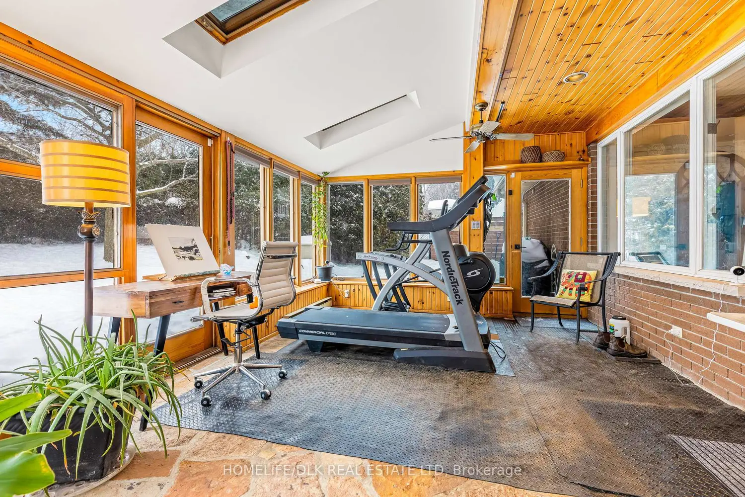 Additional image 4 of 1102 Burnside Drive