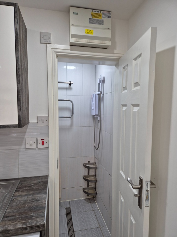 Additional image 17 of 1 Bed Flat, Selly Oak, B29, N1 7GU