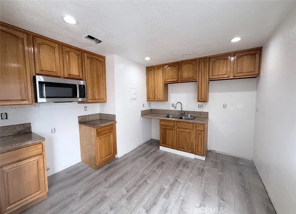 Additional image 7 of 1072 N Clifford Ave Unit C, Rialto, CA 92376