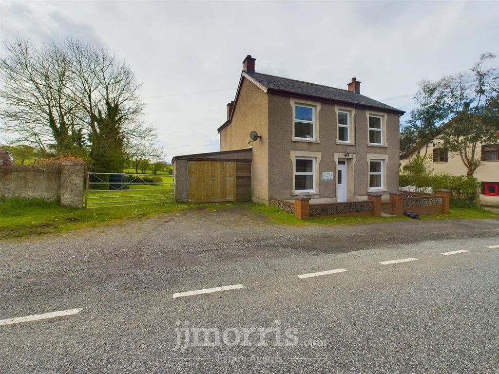 3 bed property for salePenllwyndu, Llangoedmor SA43