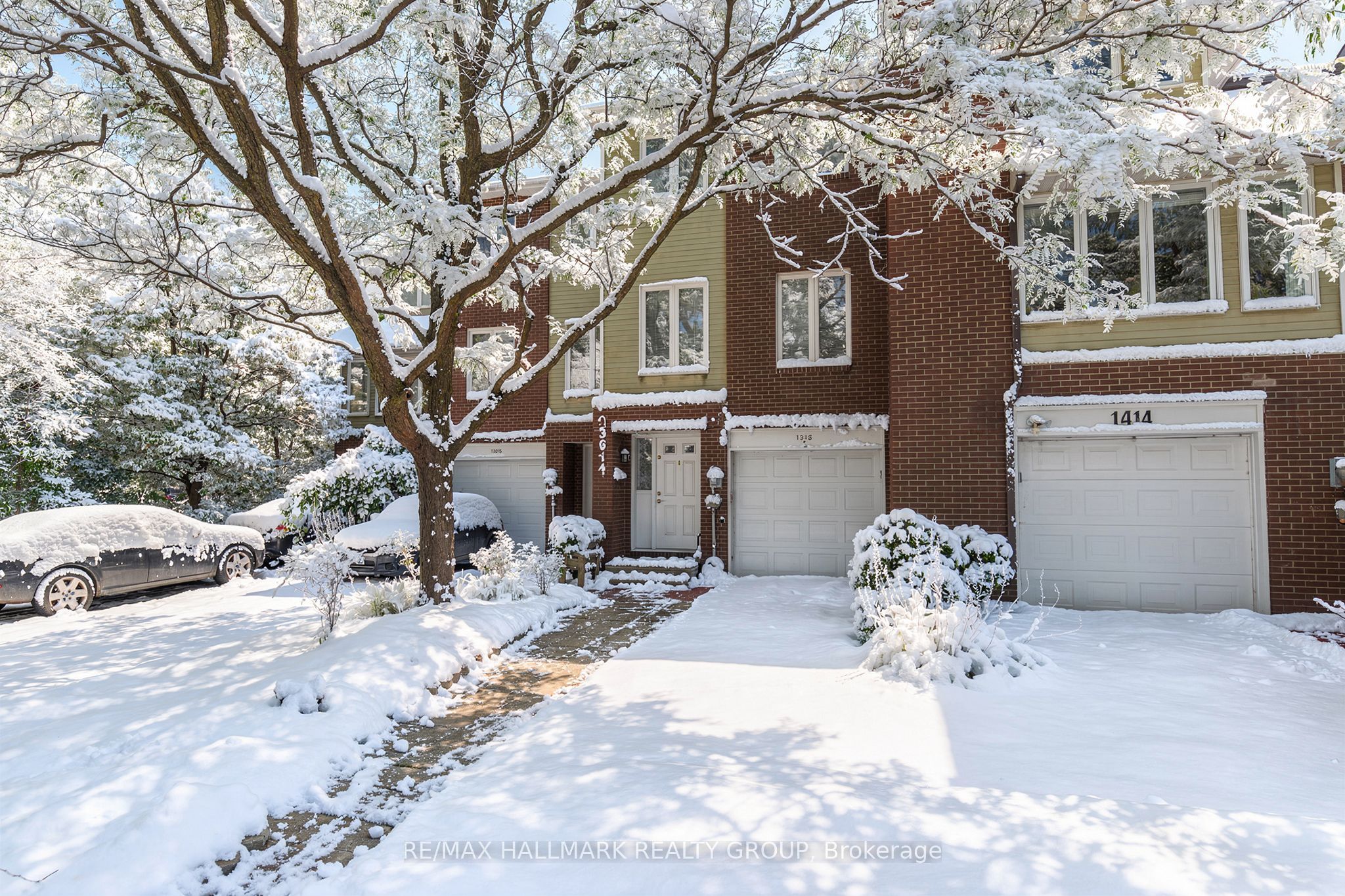 1916 Russell Road, Ottawa, ON, K1G 1L6