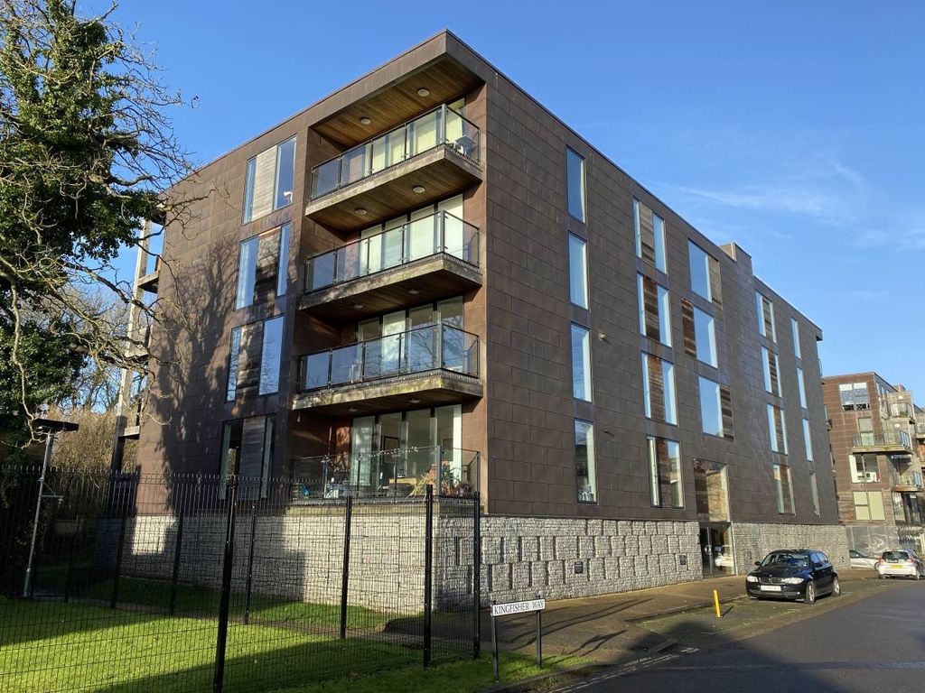 2 bed flat for saleThe Oak Building, Kingfisher Way CB2