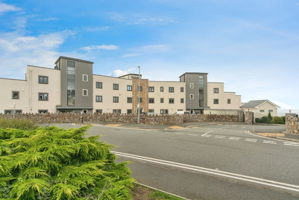 Additional image 8 of 2 bed maisonette for salePenmaen Bod Elias, Old Colwyn, Colwyn Bay, Conwy LL29