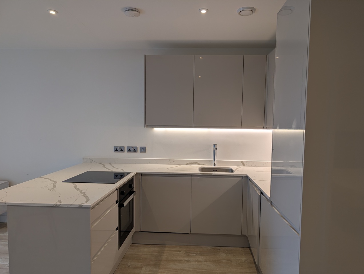 Additional image 7 of 1 Bed Flat, Queen Way, M3, N1 7GU