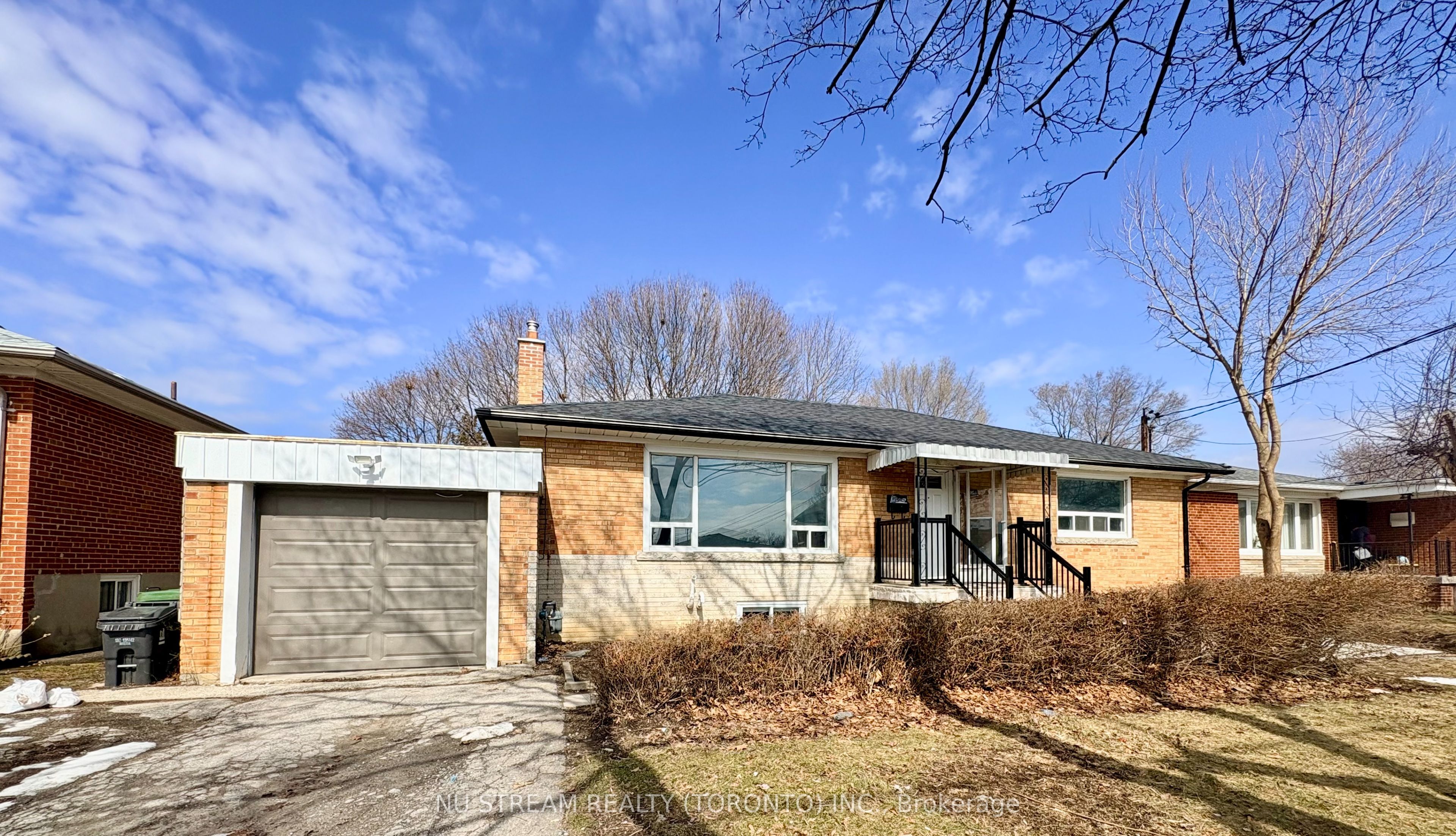 156 Combe Avenue, Toronto, ON, M3H 4K3