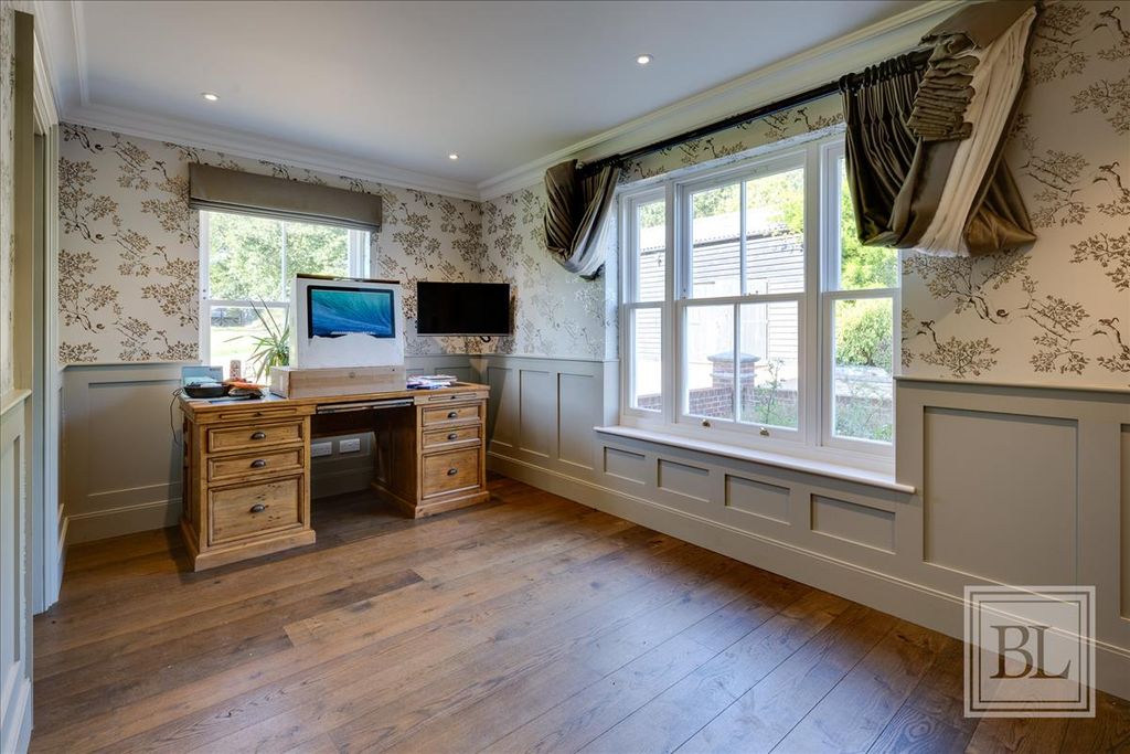 Additional image 6 of 7 bed detached house for saleHook Lane, Hadleigh IP7