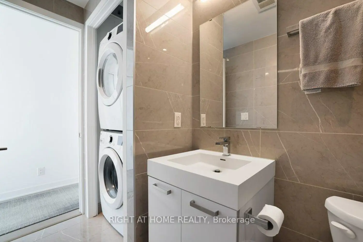 Additional image 3 of 203 Catherine Street 2002