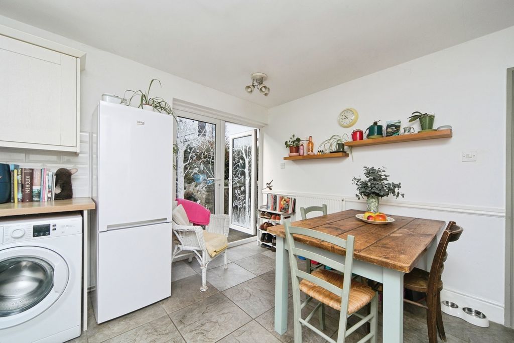 Additional image 15 of 2 bed flat for saleSefton Road, Old Colwyn, Colwyn Bay LL29