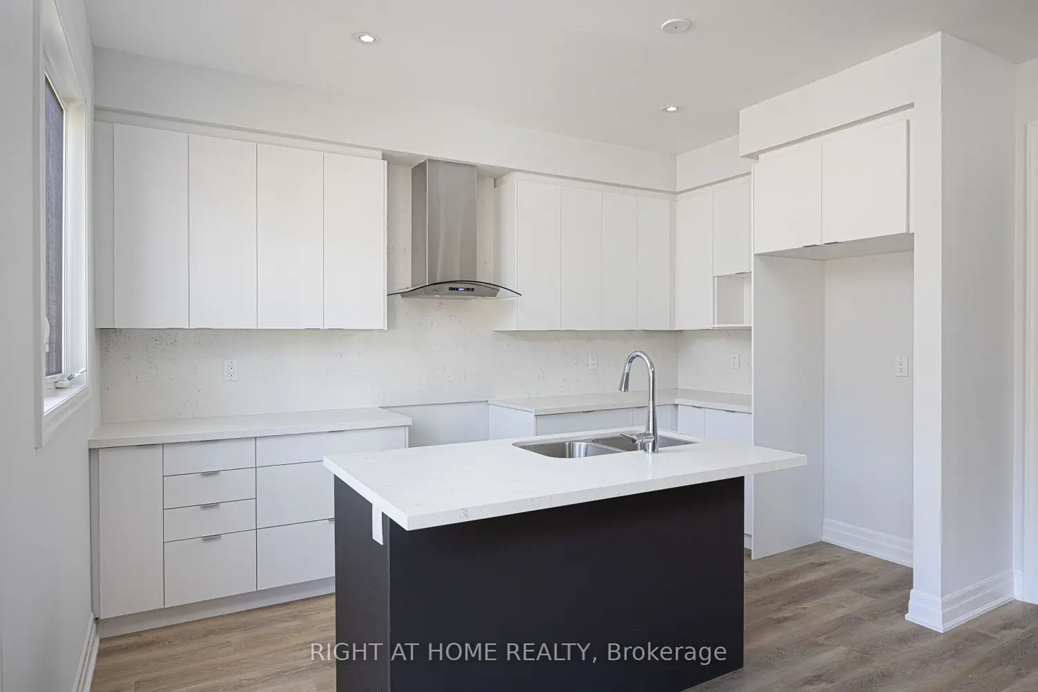 Additional image 8 of 8 Nicort Road