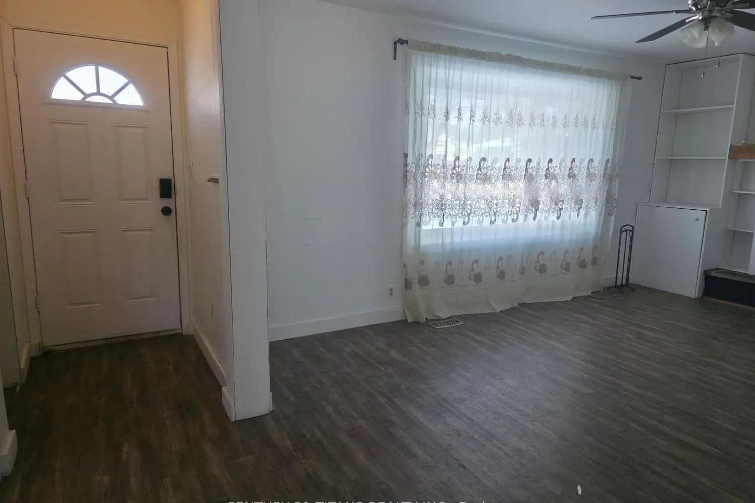 Additional image 17 of 1327 Commerce Street