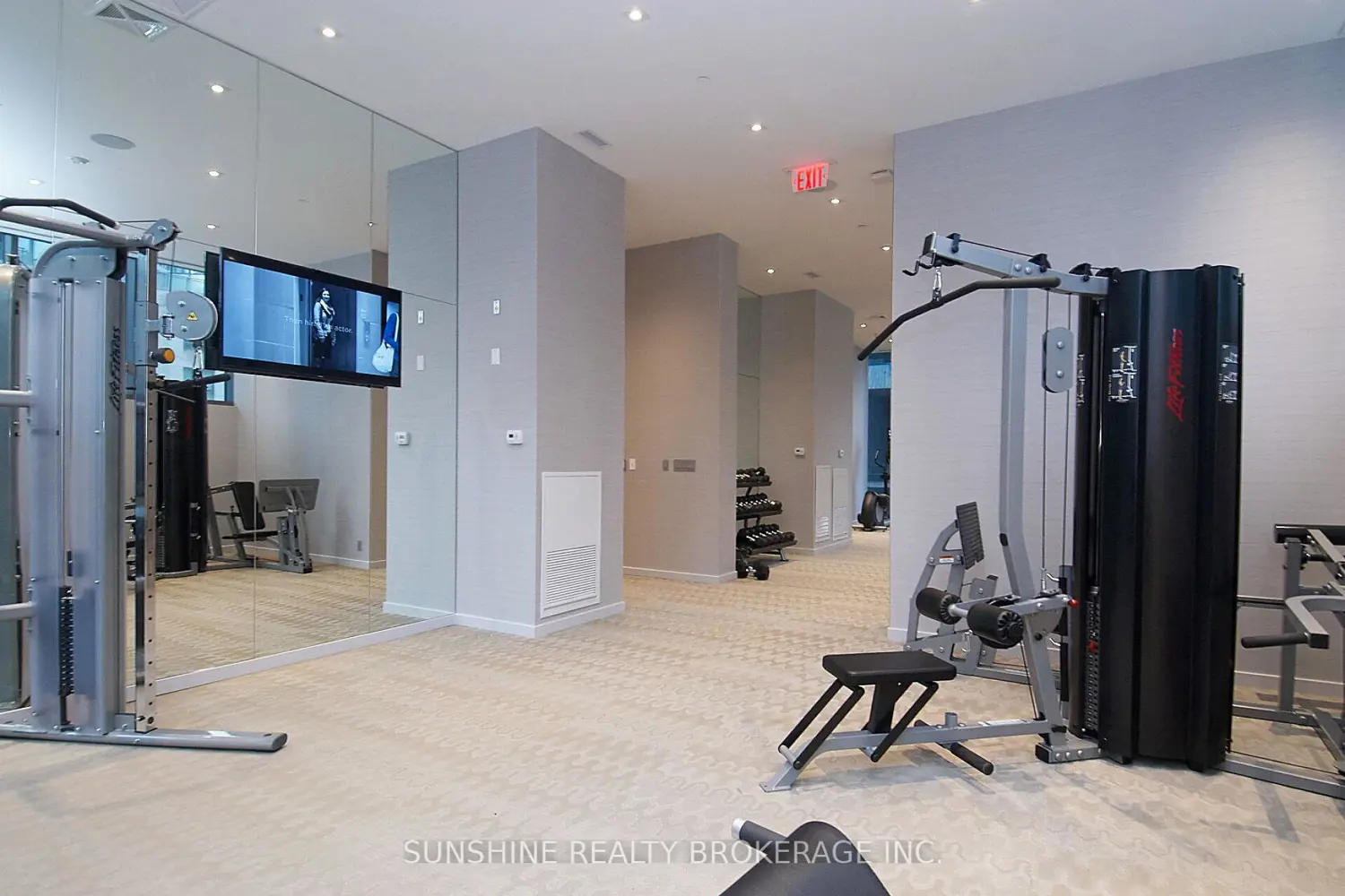 Additional image 16 of 42 Charles Street 1609