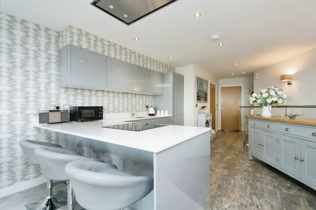 Additional image 7 of 2 bed maisonette for salePenmaen Bod Elias, Old Colwyn, Colwyn Bay, Conwy LL29