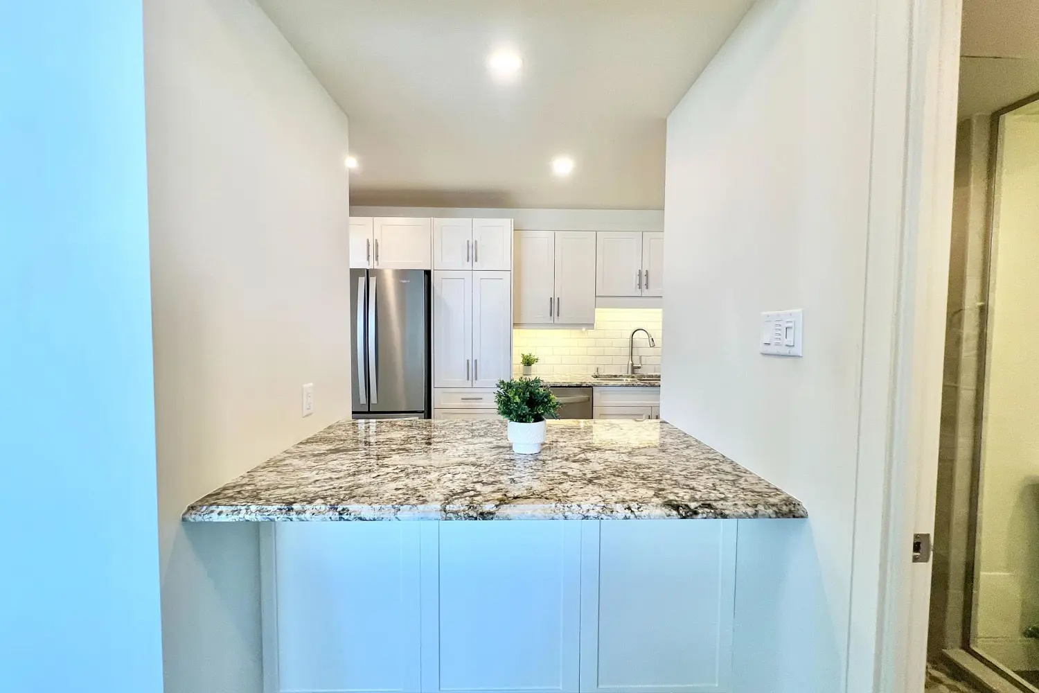 Additional image 5 of 344 Front Street 1002