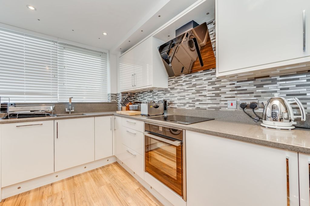 Additional image 2 of 2 bed maisonette for saleGervase Avenue, Sheffield S8