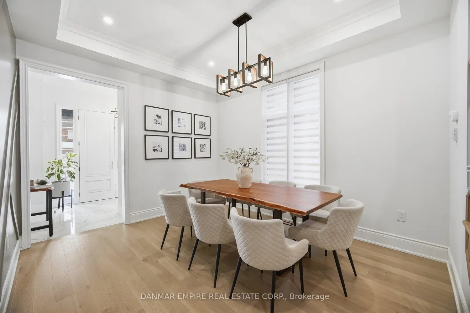 14 Woodgate Pines Drive photo 2