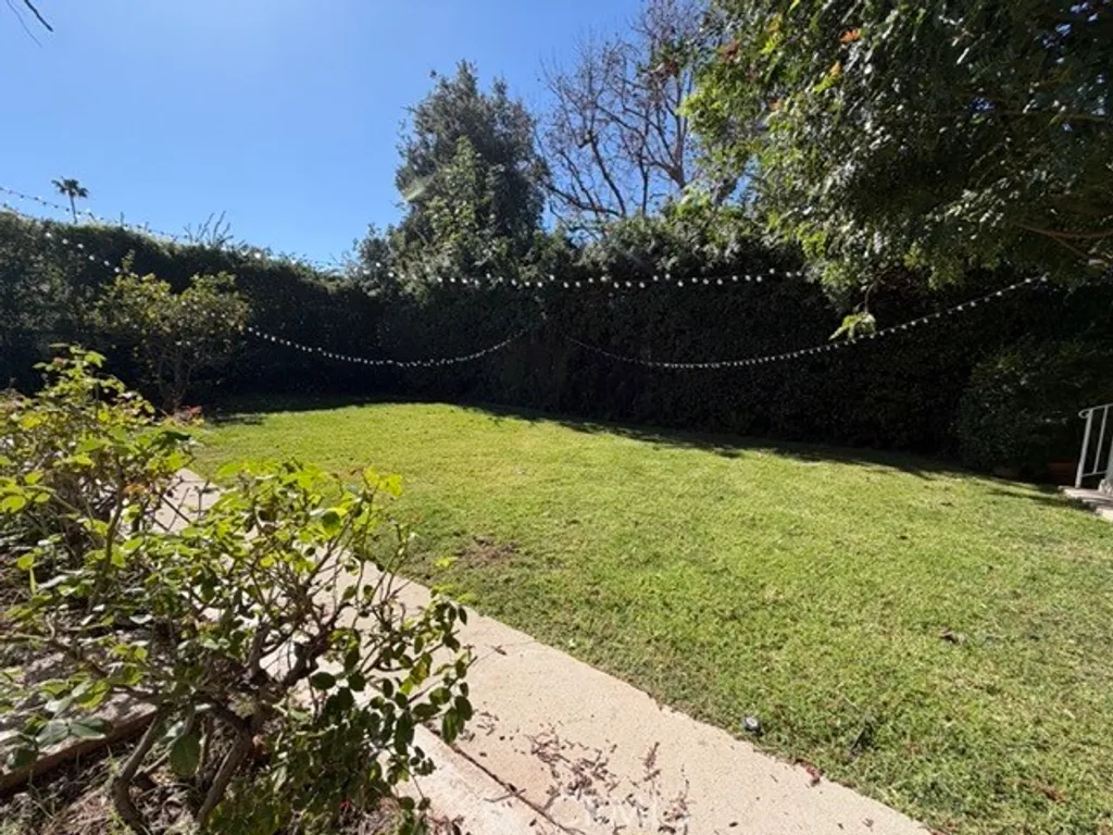 Additional image 15 of 15440 Dickens St, Sherman Oaks, CA 91403