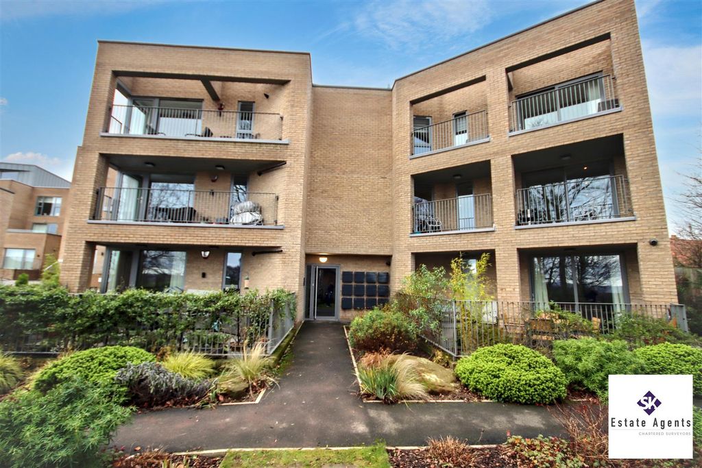 2 bed flat for saleChelsea Heights, Sheffield S11