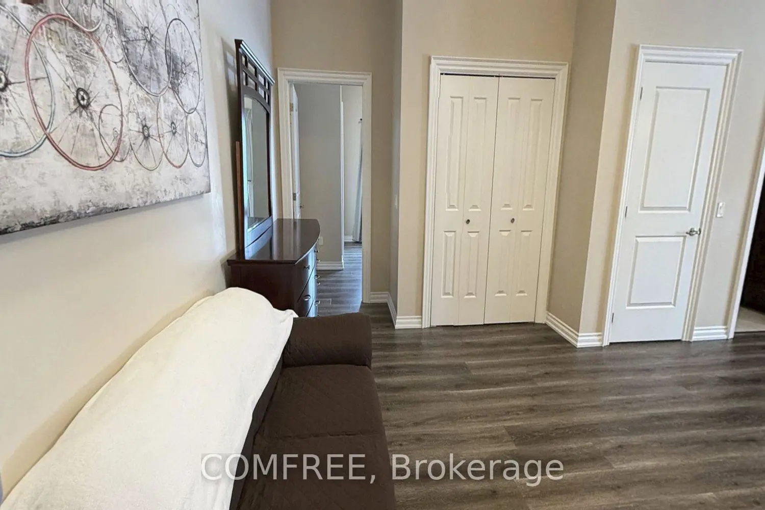 Additional image 3 of 25 King Street 204