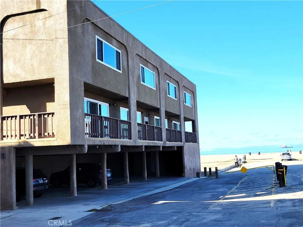1001 Seal Way Unit 2, Seal Beach, CA 90740
