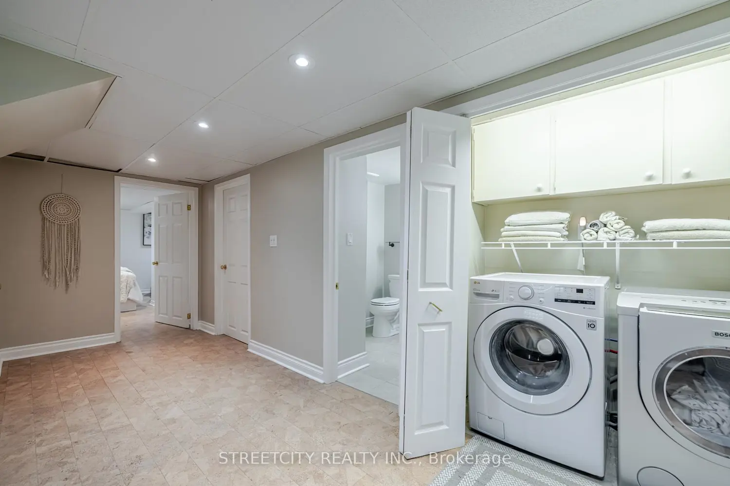 Additional image 10 of 931 Waterloo Street