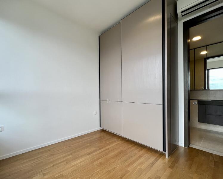 Additional image 12 of 11 Silat Avenue