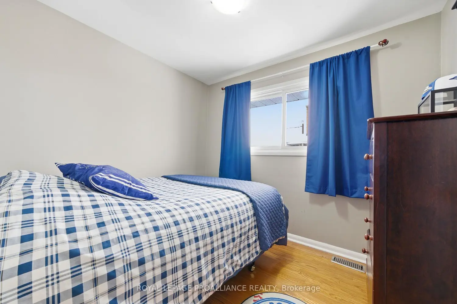 Additional image 12 of 533 Bridge Street