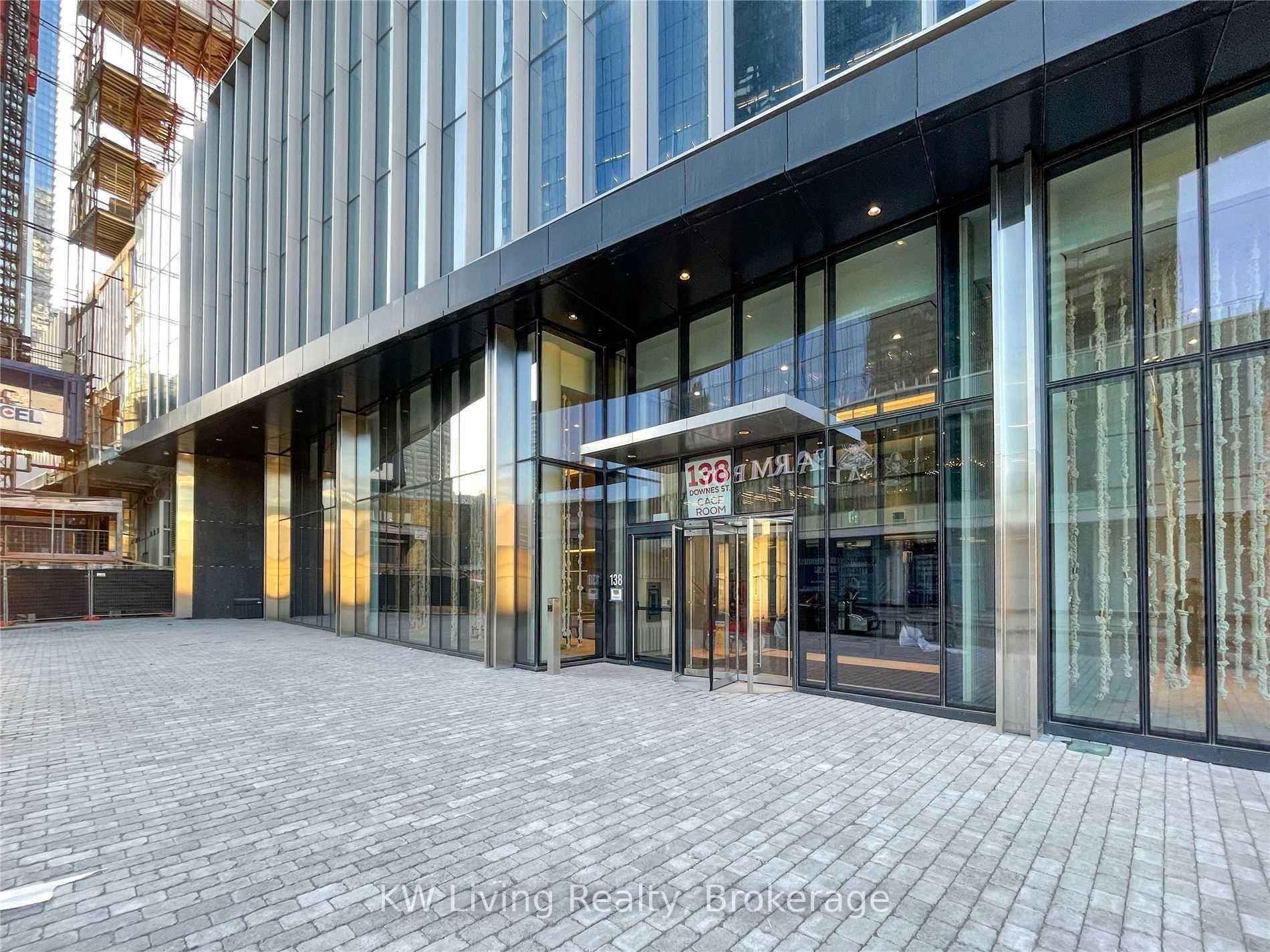 2208-138 Downes Street, Toronto, ON, M5E 0E4