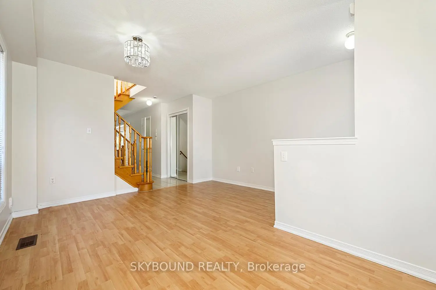 Additional image 8 of 12 Sled Dog Road