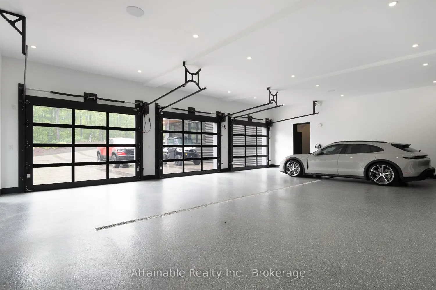 Additional image 9 of 300 West Browns Road