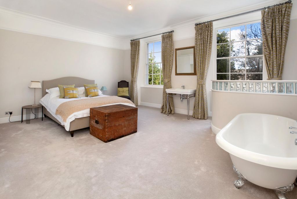 Additional image 20 of 6 bed detached house for saleColleton Crescent, Exeter, Devon EX2