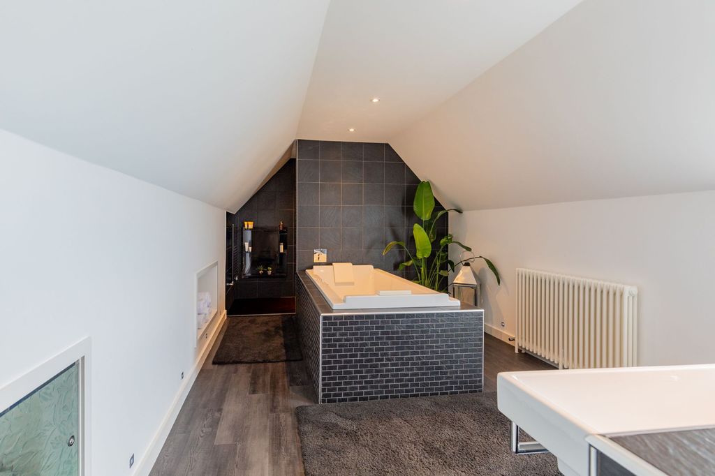 Additional image 26 of 5 bed villa for saleThe View, Rockfort, East Clyde Street, Helensburgh G84