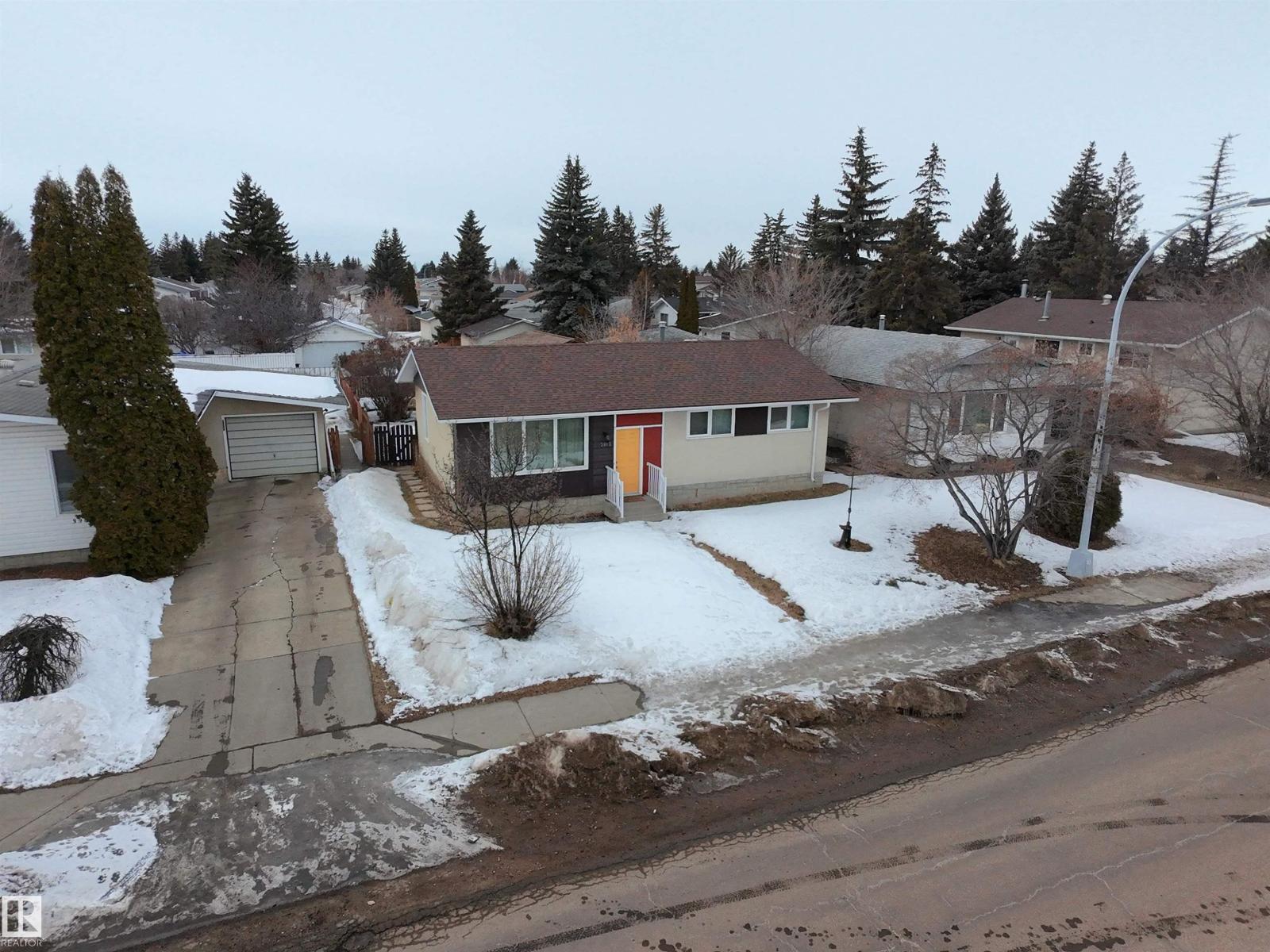 Additional image 2 of 3912 108 Street NW, Edmonton, AB, T6J1B9