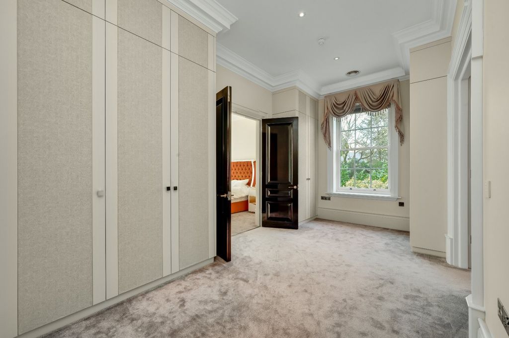 Additional image 18 of 6 bed detached house for saleCavendish Road, St George's Hill, Weybridge, Surrey KT13