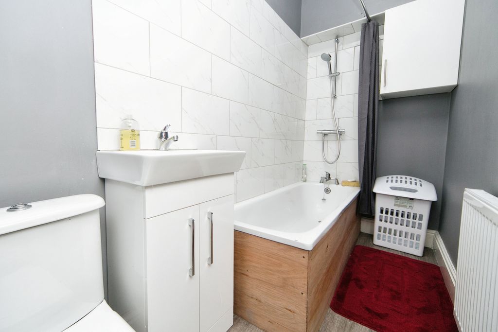 Additional image 12 of 3 bed flat for saleConway Road, Llandudno, Conwy LL30