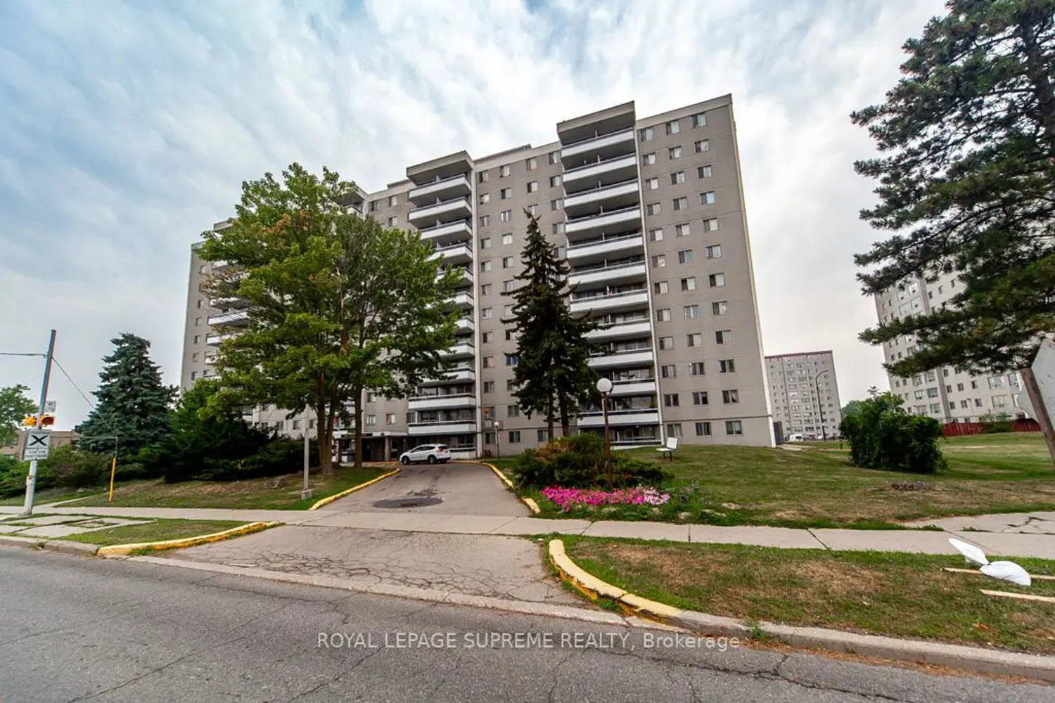 940 Caledonia Road 908