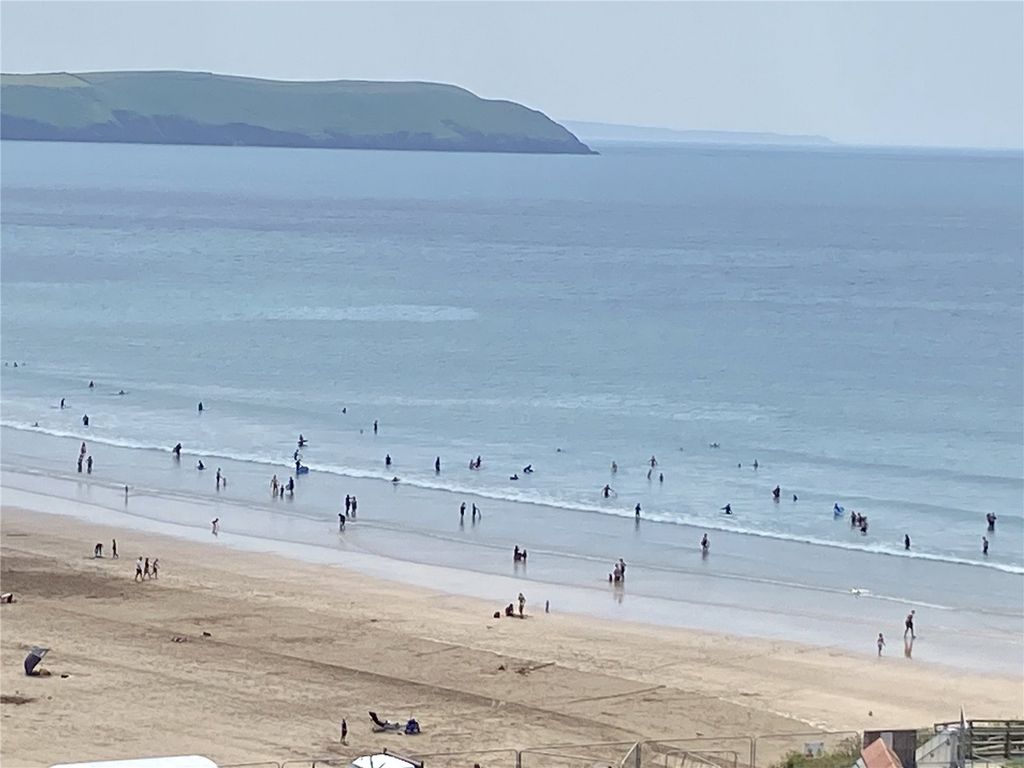 3 bed flat for saleBay View Road, Woolacombe, Devon EX34 photo 4