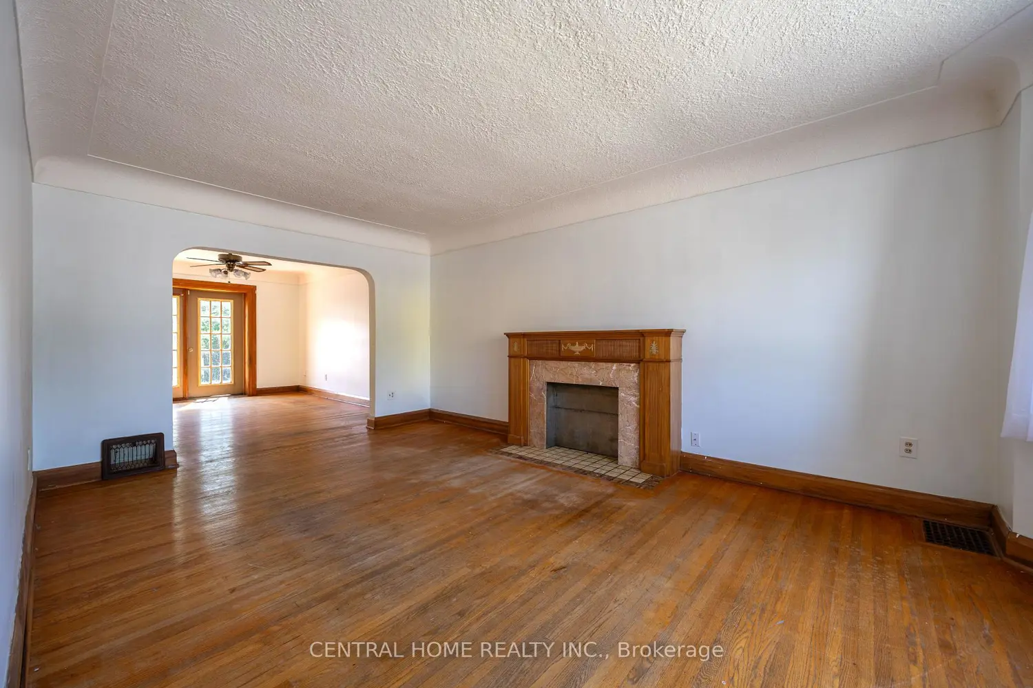 1650 King Street photo 2