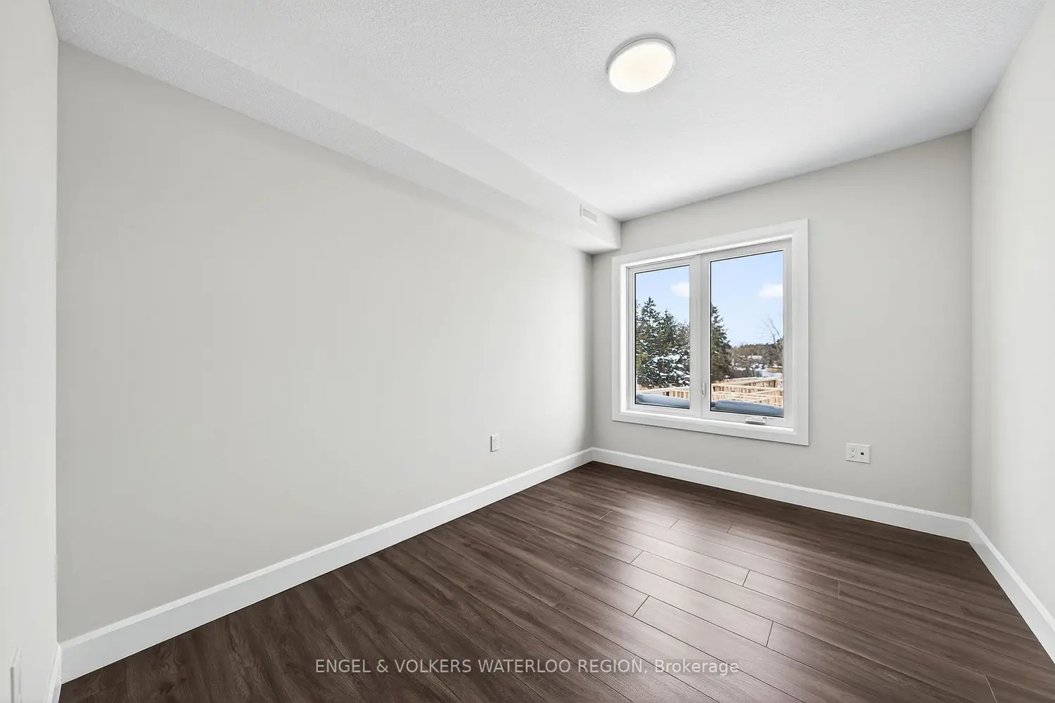 Additional image 15 of 3202 Vivian Line 49