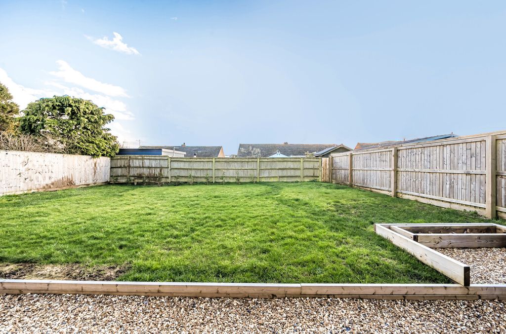 Additional image 11 of 4 bed detached bungalow for saleCarisbrook Terrace, Chiseldon, Swindon SN4