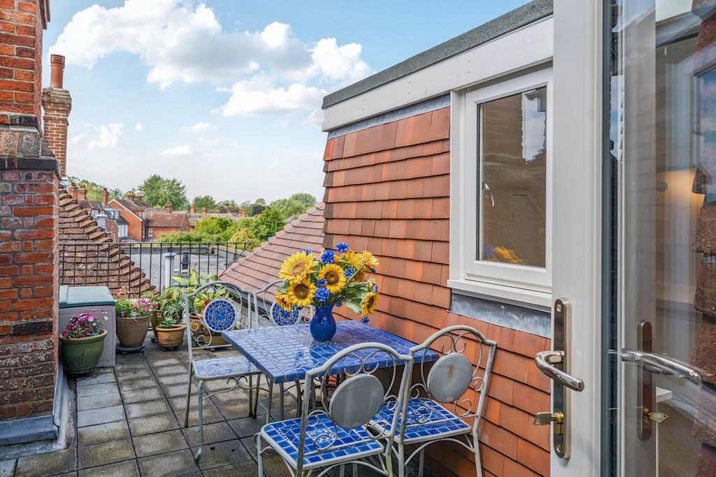 Additional image 4 of 3 bed flat for saleHarcourt Manor, Salisbury SP2
