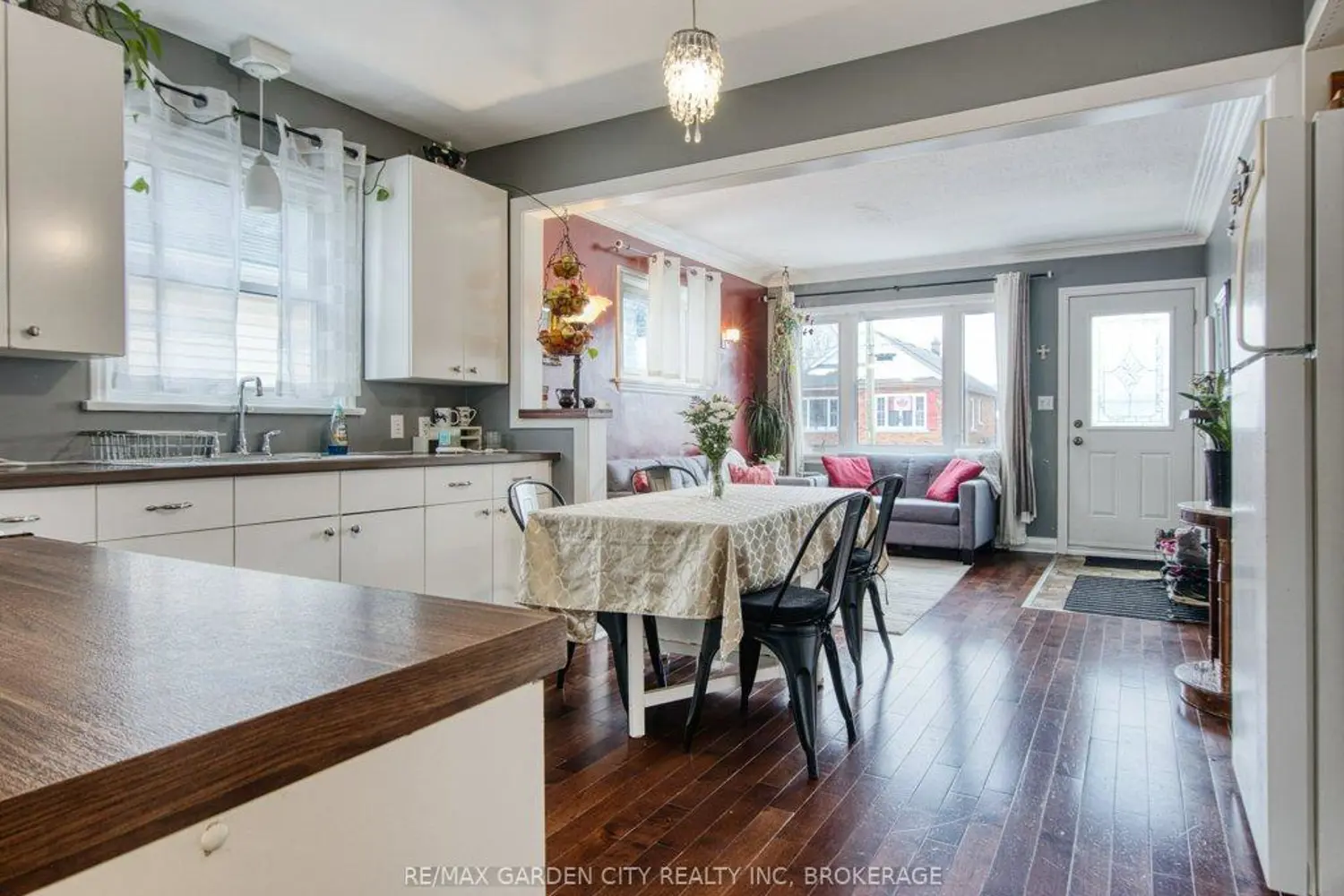 Additional image 5 of 28 Charles Avenue, St. Catharines