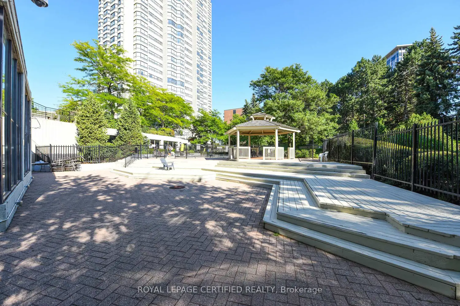 Additional image 17 of 8 Lisa Street 2807