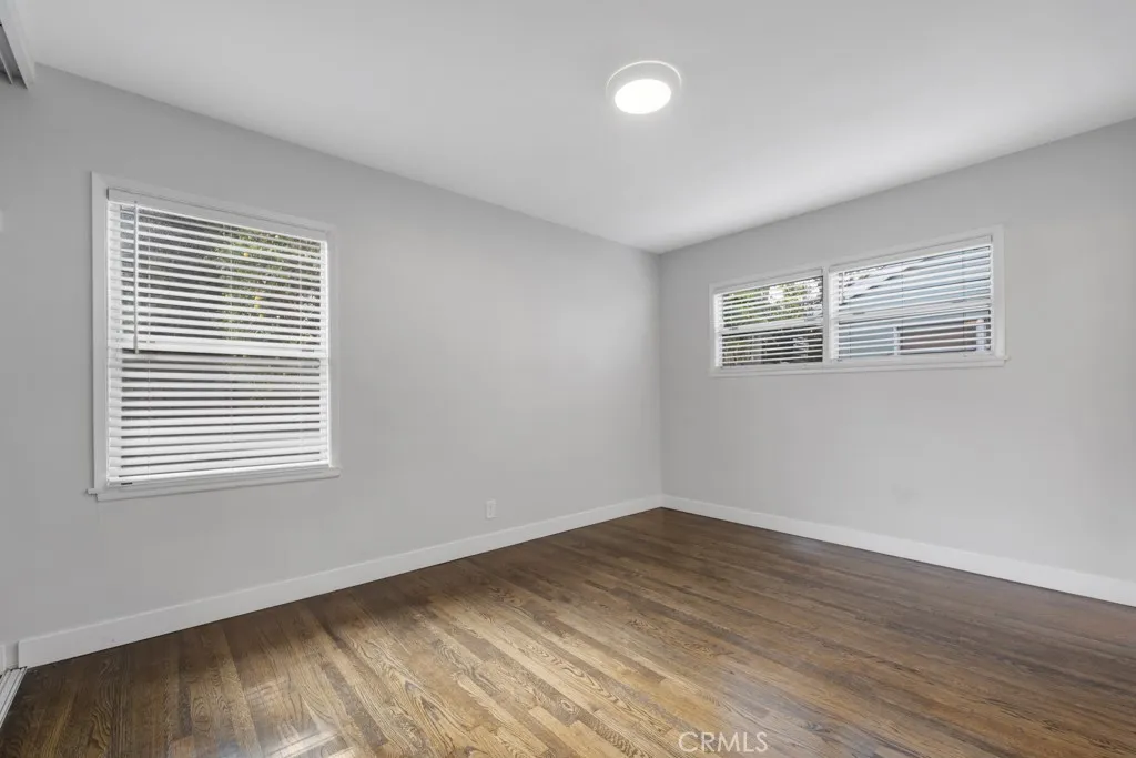 Additional image 51 of 18350 Lorne St, Reseda, CA 91335