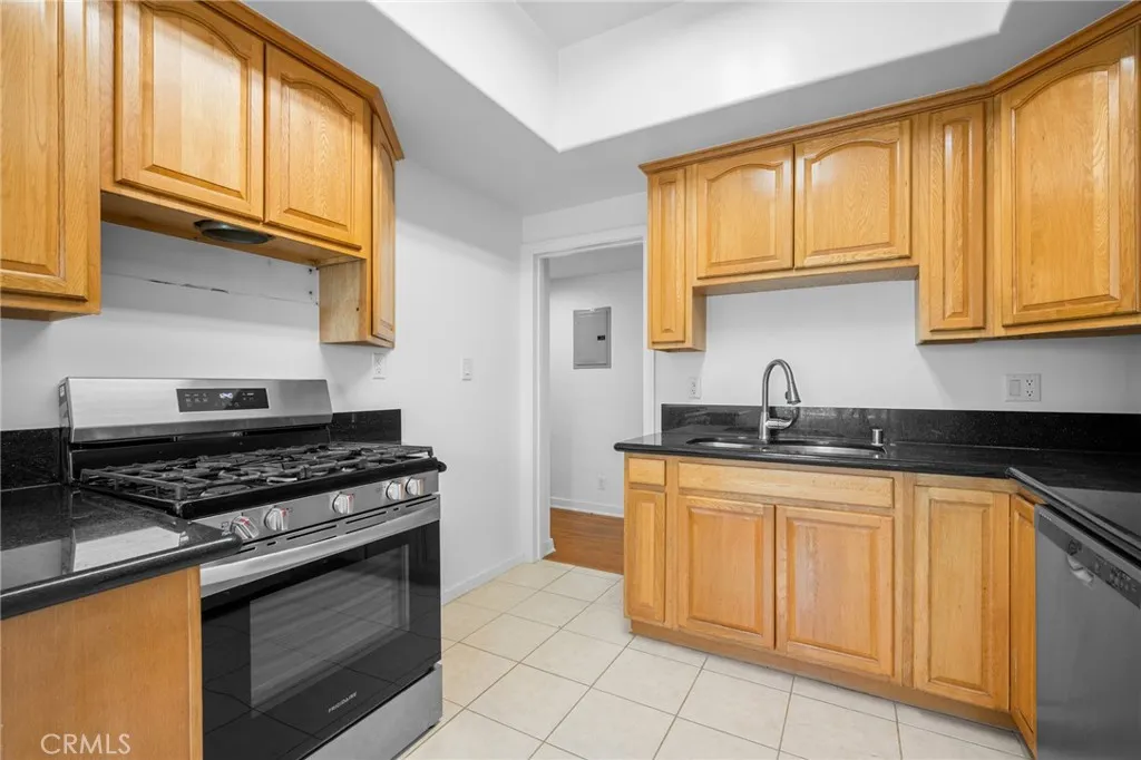 Additional image 30 of 216 E Windsor Road Unit 2, Glendale, CA 91205