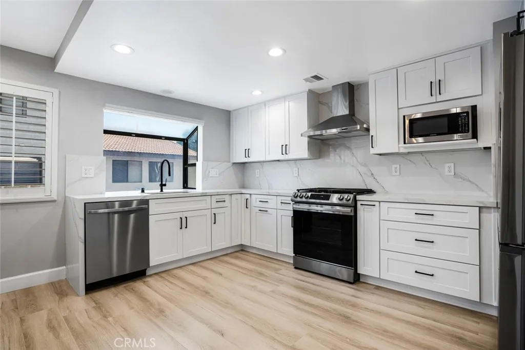 Additional image 36 of 5800 Owensmouth Avenue Unit 4, Woodland Hills, CA 91367