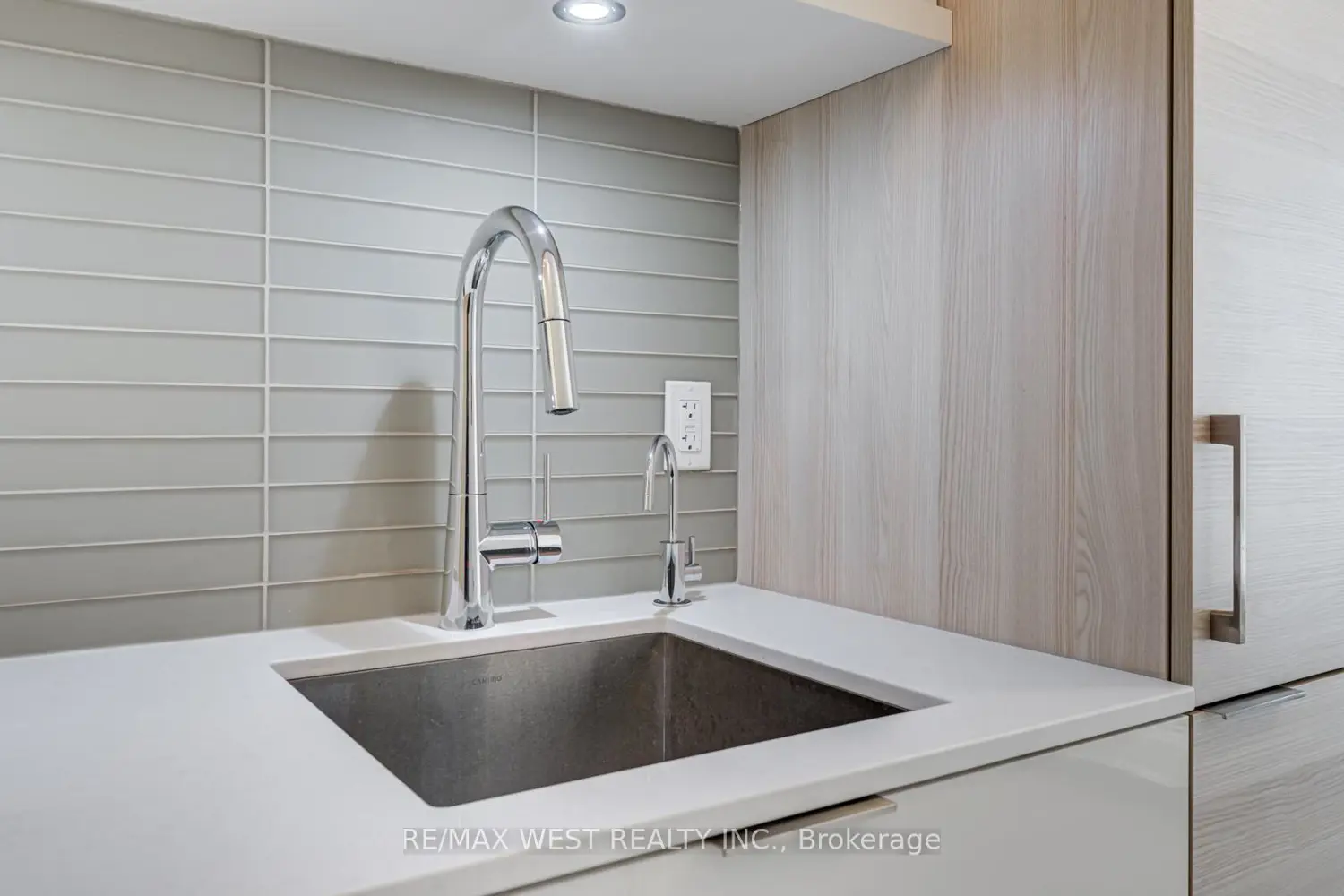 Additional image 6 of 88 Scott Street 1502, Toronto