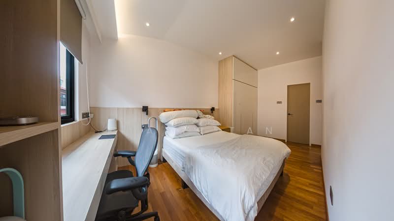 Additional image 6 of Peakville Walk